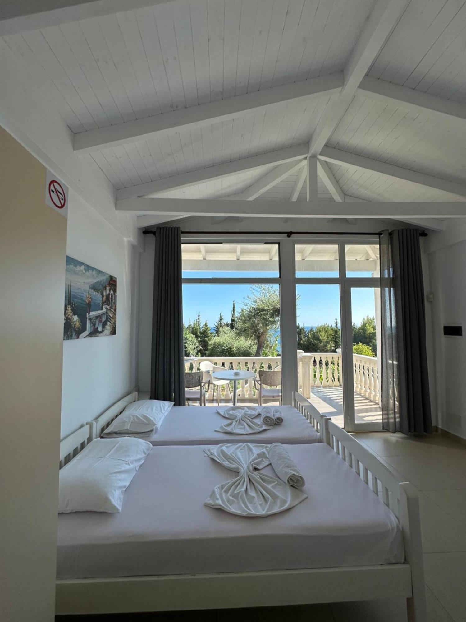 Essos Villas Dhërmi Kültér fotó