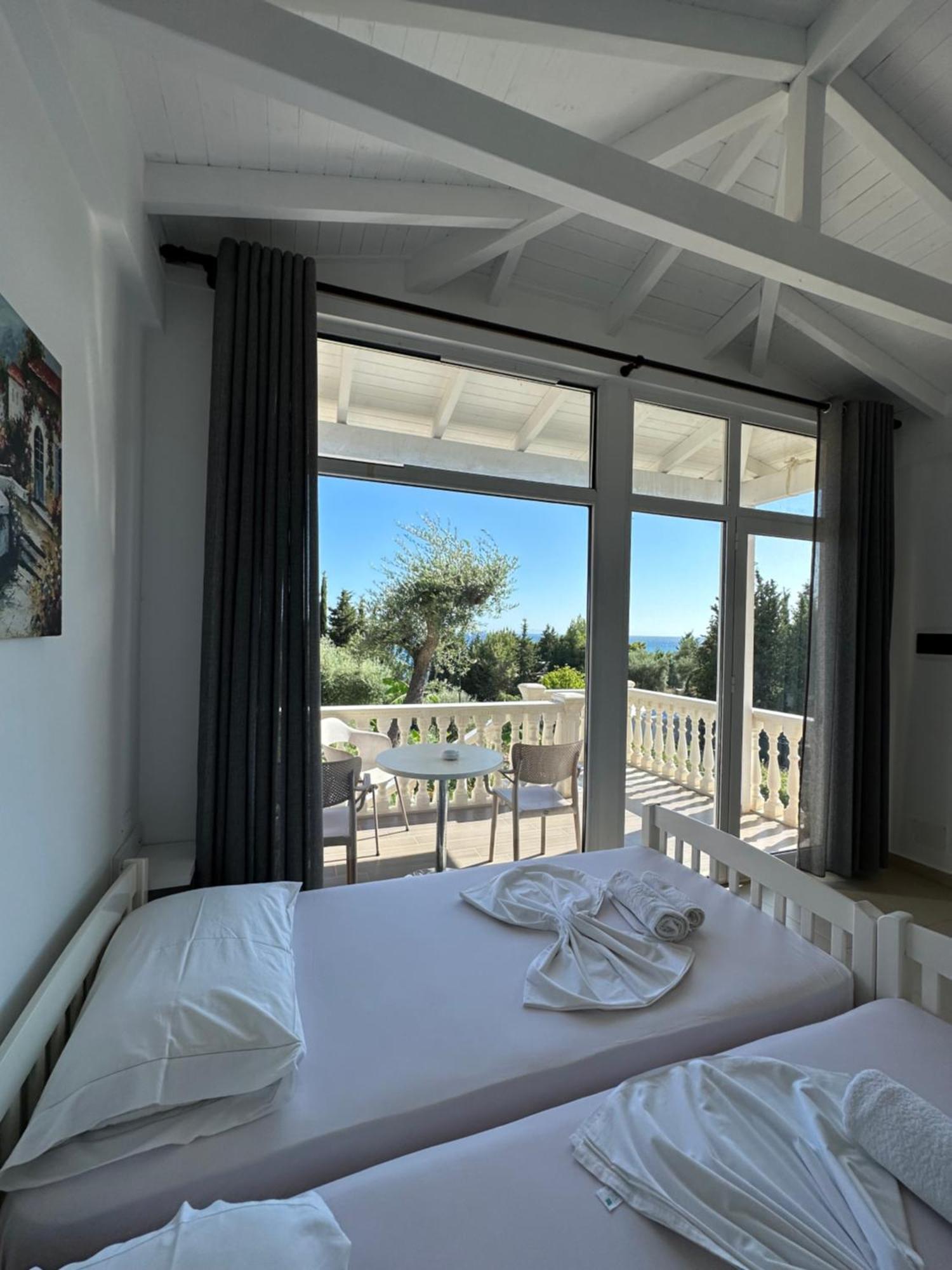 Essos Villas Dhërmi Kültér fotó